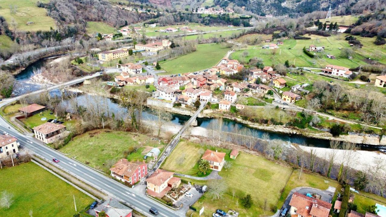 El Puentin Del Sella Con Wifi Y Parking Gratuito Apartment Cangas de Onis Ngoại thất bức ảnh